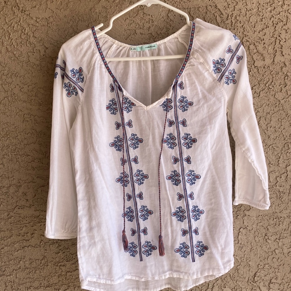 💵3 For $20✅ Maurices medium bohemian blouse